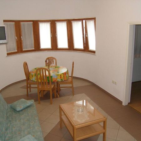 Lorena Apartments In Пула Екстериор снимка