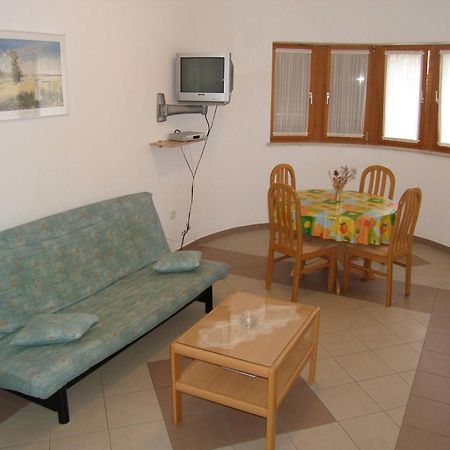 Lorena Apartments In Пула Екстериор снимка