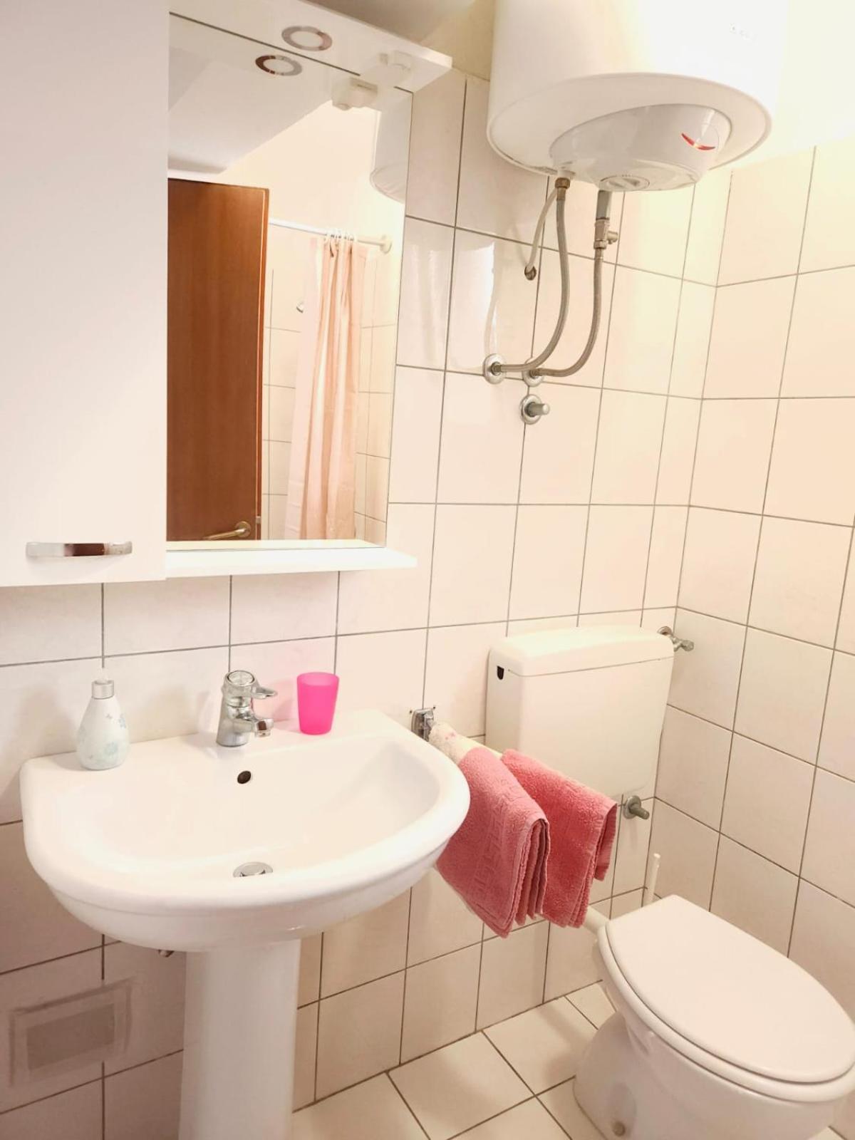 Lorena Apartments In Пула Екстериор снимка