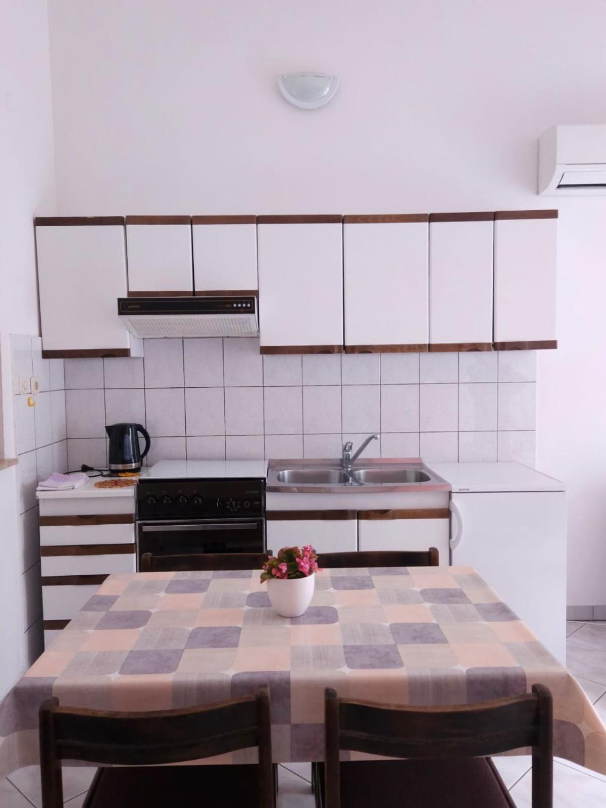 Lorena Apartments In Пула Екстериор снимка