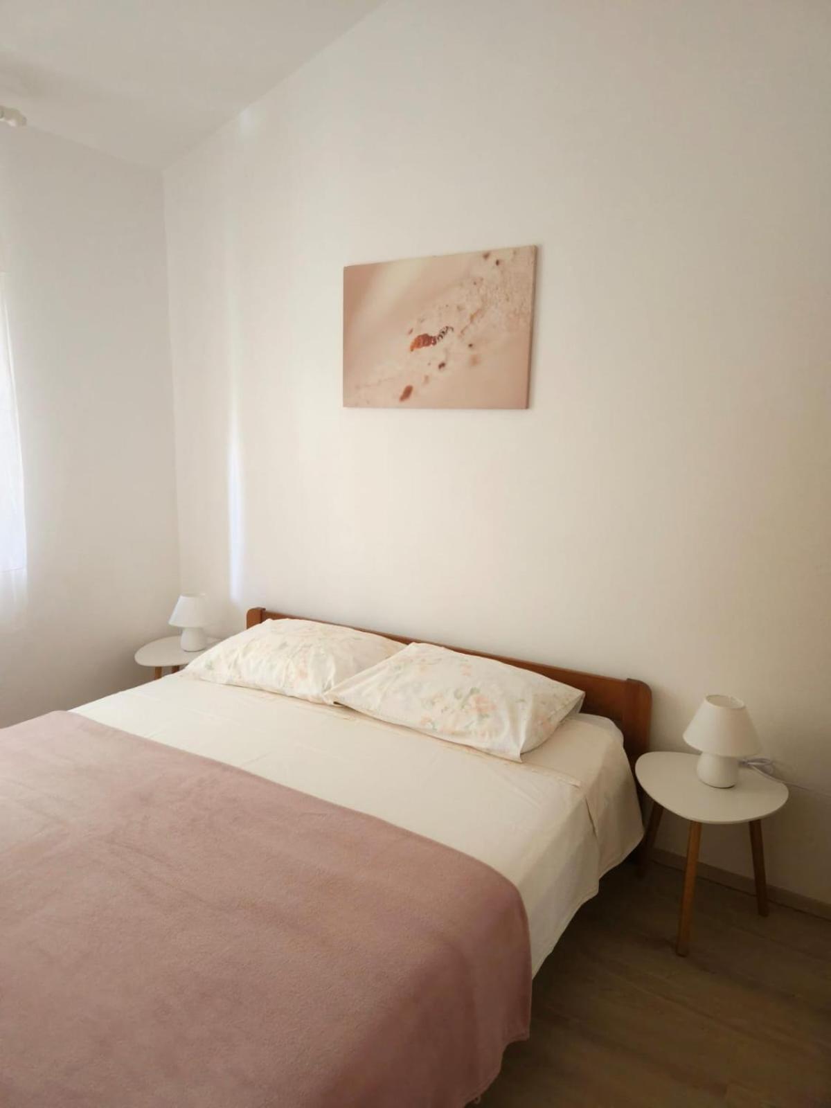 Lorena Apartments In Пула Екстериор снимка