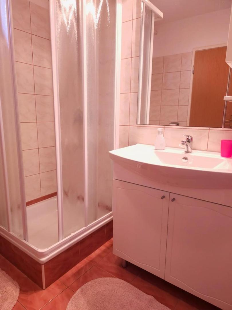 Lorena Apartments In Пула Екстериор снимка